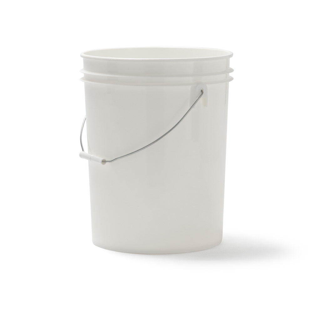 5 gallon container with hot sale lid