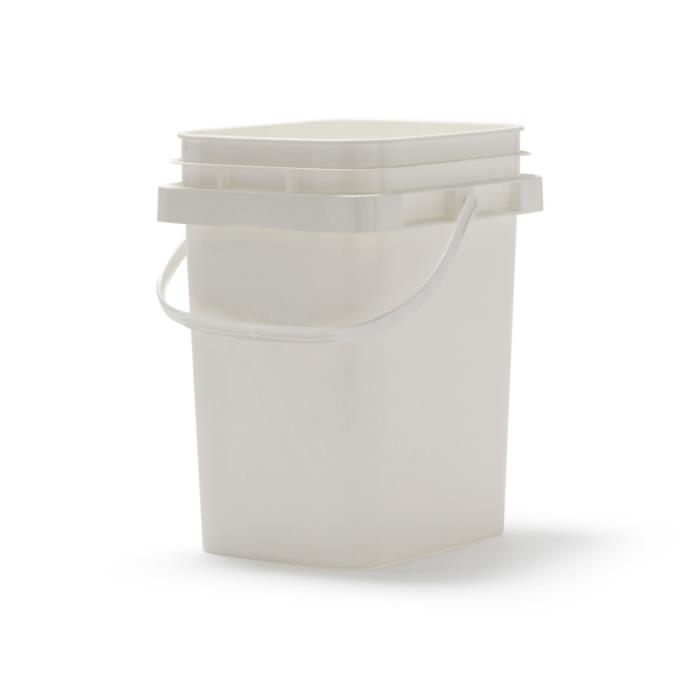 Black 5 gallon square bucket with deals lid