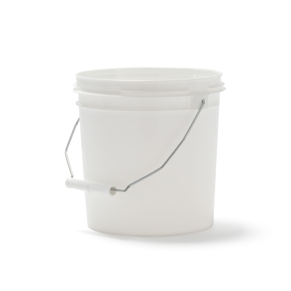 1 gallon plastic bucket with shop handle