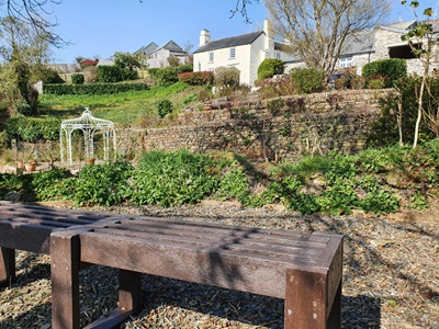 Plaswood garden bench - a Berry Global product